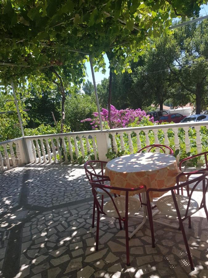 Sobe I Apartmani Marovic Petrovazzo Esterno foto