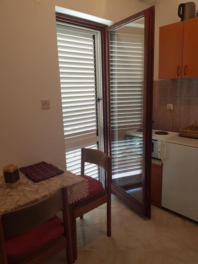 Sobe I Apartmani Marovic Petrovazzo Esterno foto