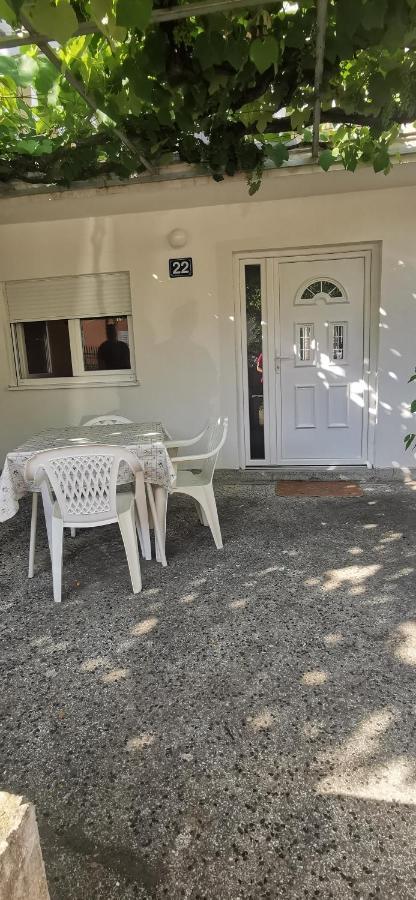 Sobe I Apartmani Marovic Petrovazzo Esterno foto