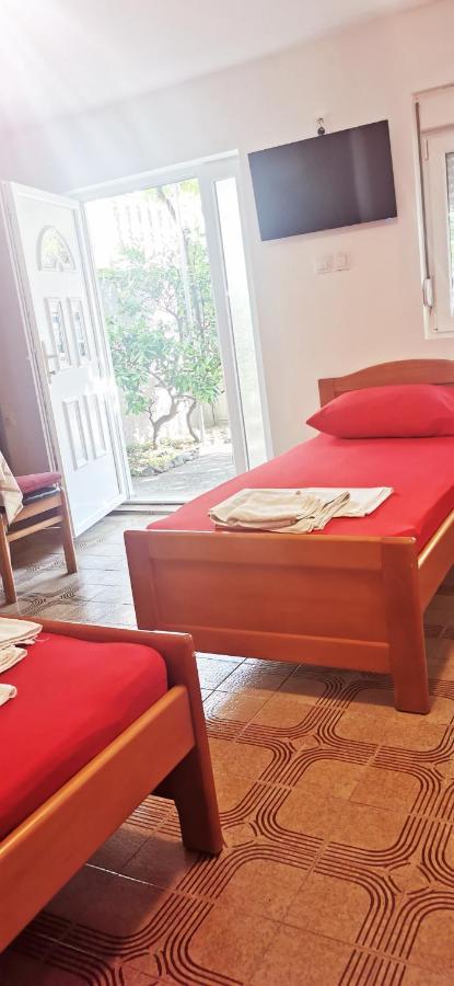 Sobe I Apartmani Marovic Petrovazzo Esterno foto