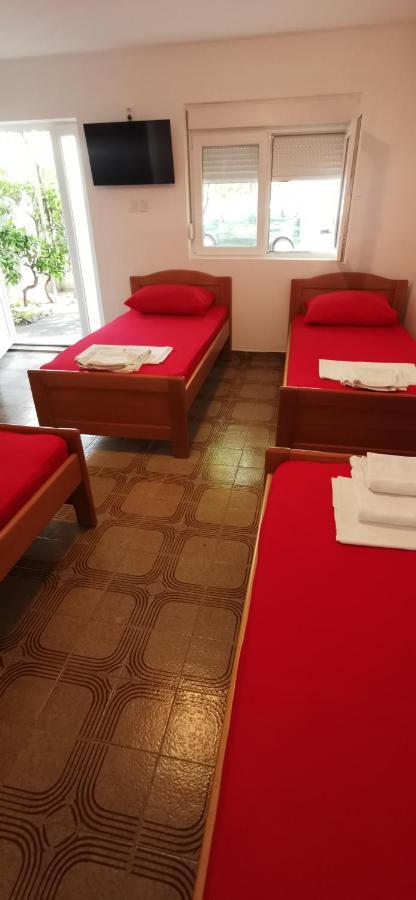 Sobe I Apartmani Marovic Petrovazzo Esterno foto