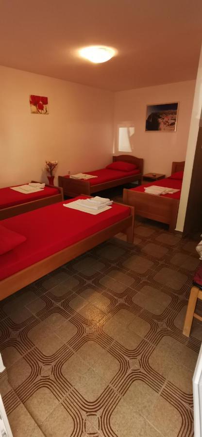 Sobe I Apartmani Marovic Petrovazzo Esterno foto