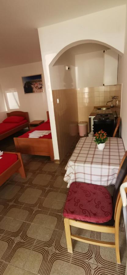 Sobe I Apartmani Marovic Petrovazzo Esterno foto