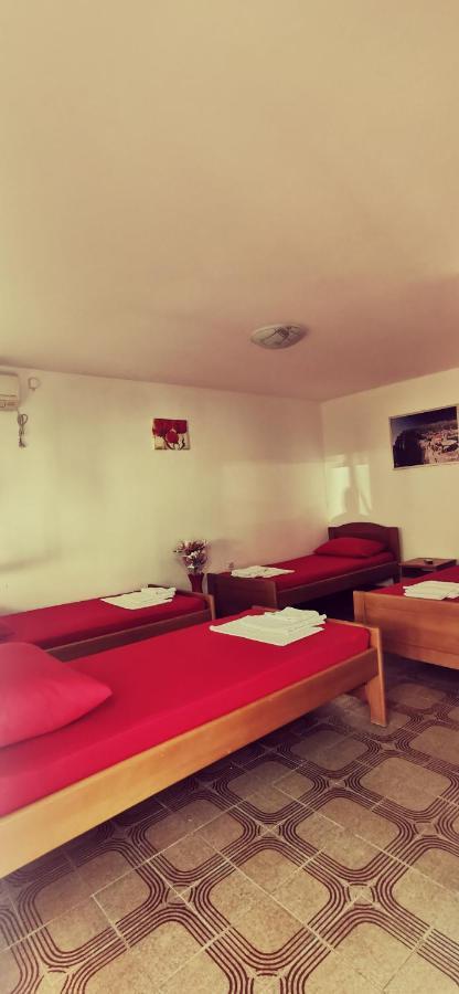 Sobe I Apartmani Marovic Petrovazzo Esterno foto