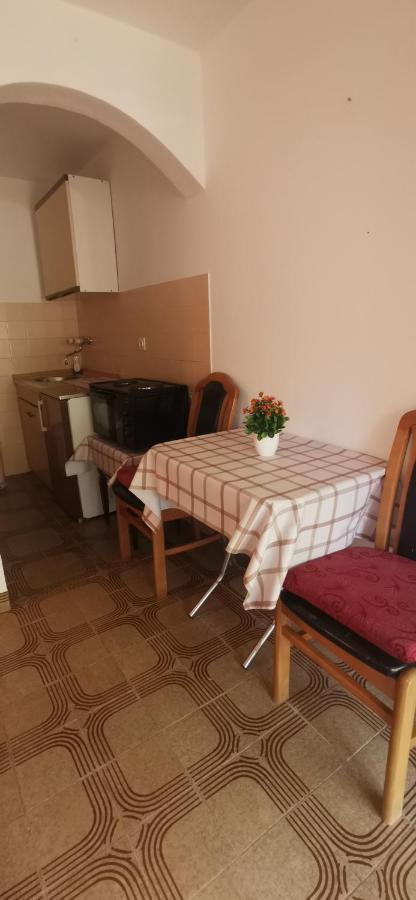 Sobe I Apartmani Marovic Petrovazzo Esterno foto