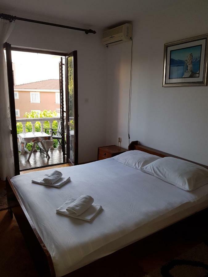 Sobe I Apartmani Marovic Petrovazzo Esterno foto